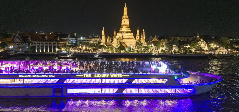The Luxury White Dinner Cruise at ICONSIAM
